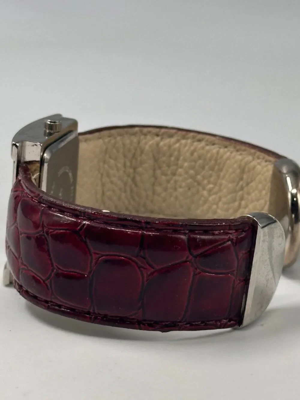 3/$30 Vivani Watch Women Silver Tone Red Patent Leather Cuff Band New Battery